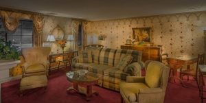 Saxon Suite living room